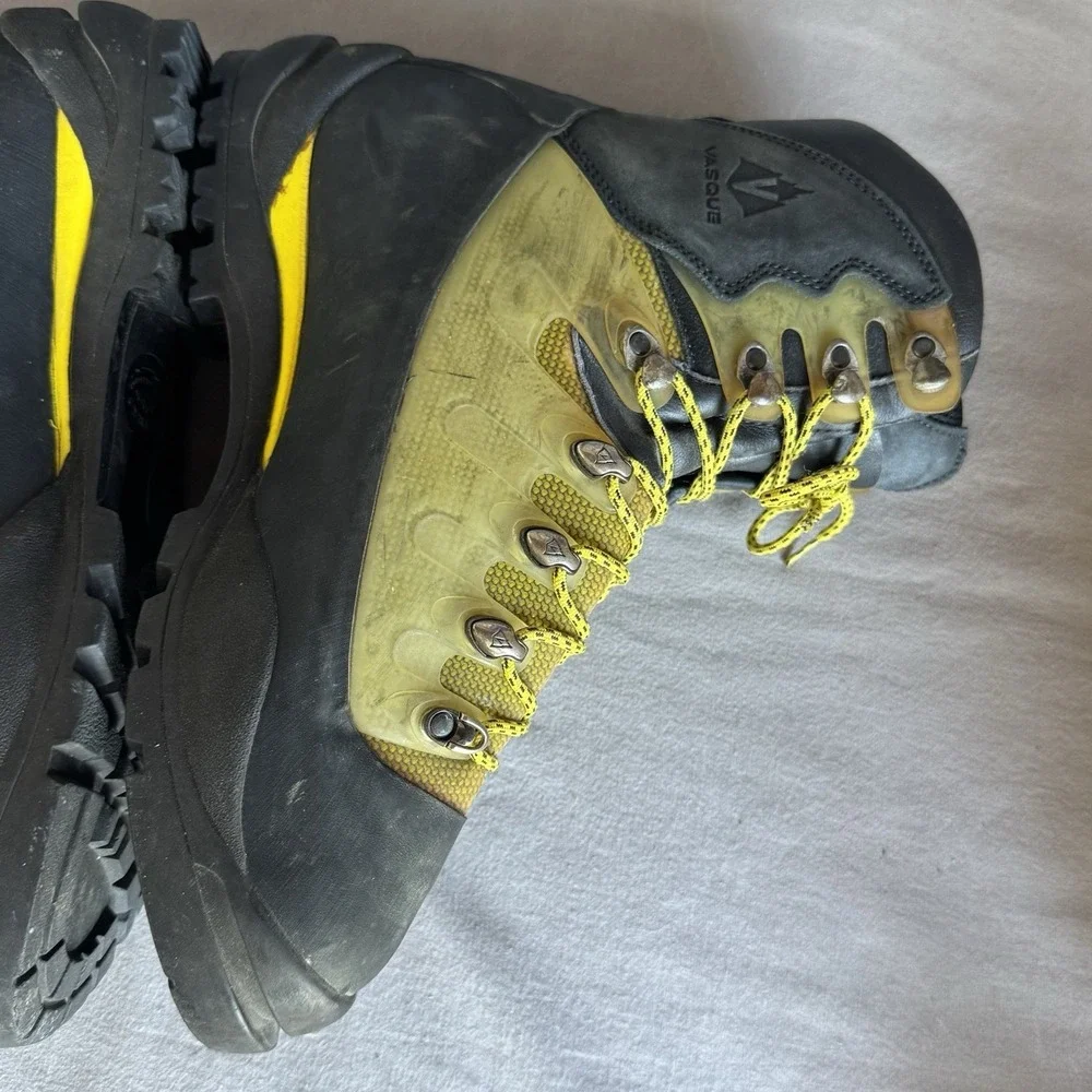 Size 12 - VASQUE Skywalk Stealth hiking boot firm‎ rigid heavy speed lace
